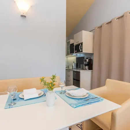 Alsano, No 1 Apartment