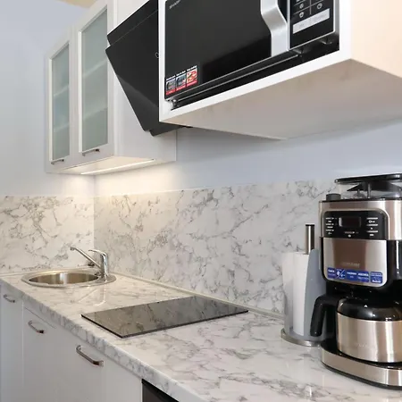 Alsano, No 1 Apartment *
